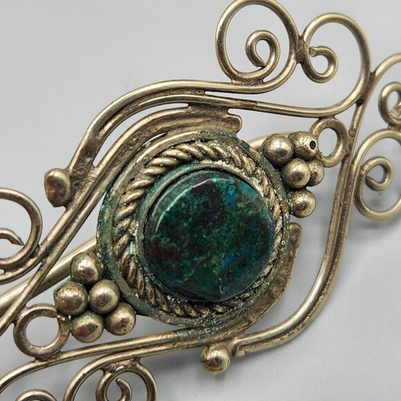 Victorian Style Lapel Pin Green Stone Wire Wrap Ornate - Picture 4 of 10